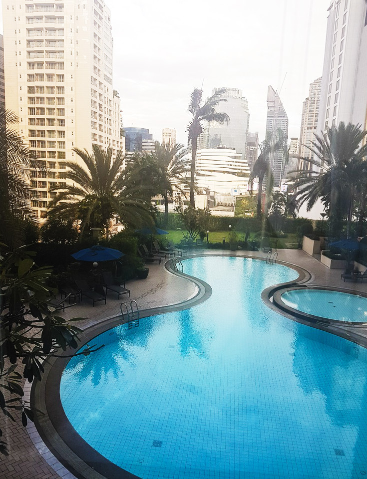 Poolside-View-Rembrandt-Towers-TTTB