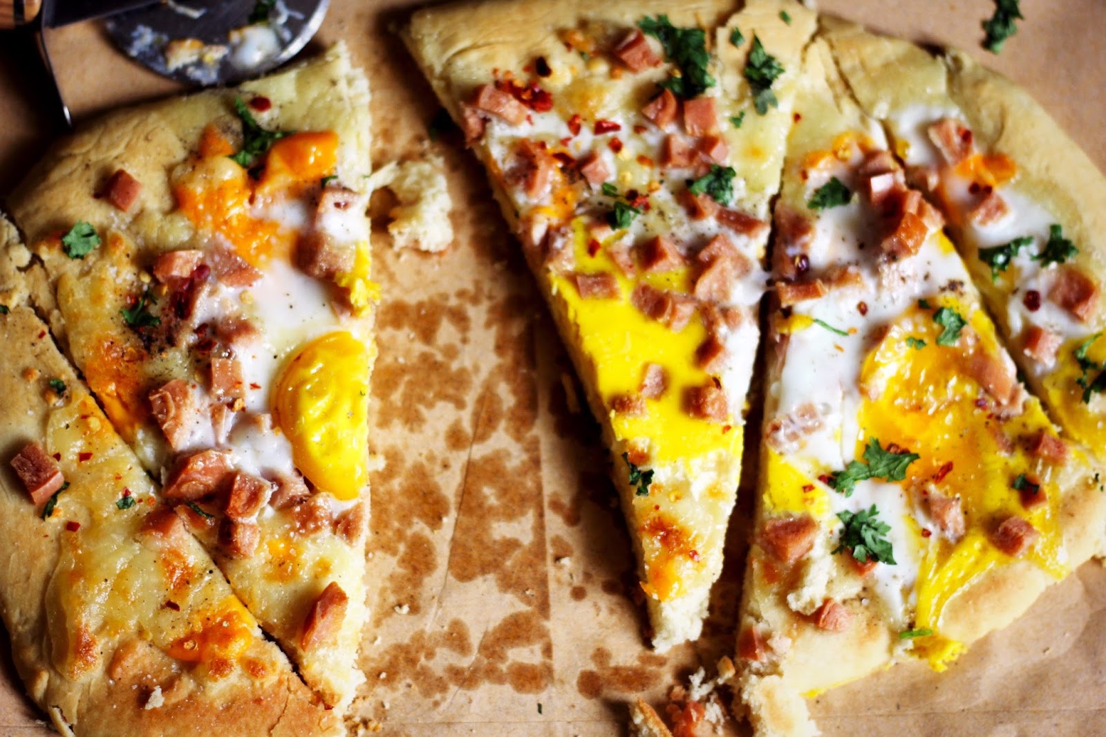 Breakfast Pizza with Pancake Mix Crust Tickle Those Taste Buds